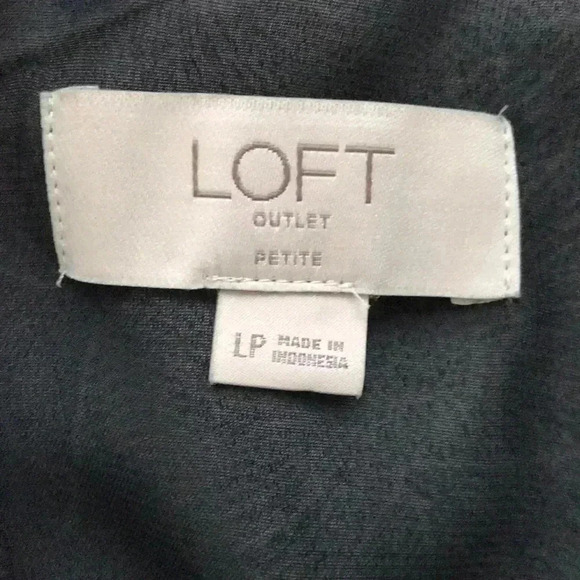 Loft Outlet Abstract Floral Black White Sleeveless Romper Size LP - Picture 6 of 7